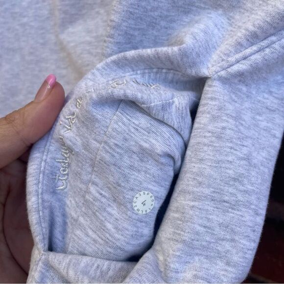 Lululemon sweatshirt Today is a Cheat Day Koala Pouch Pocket gray Cowl sz 4 - Picture 5 of 11